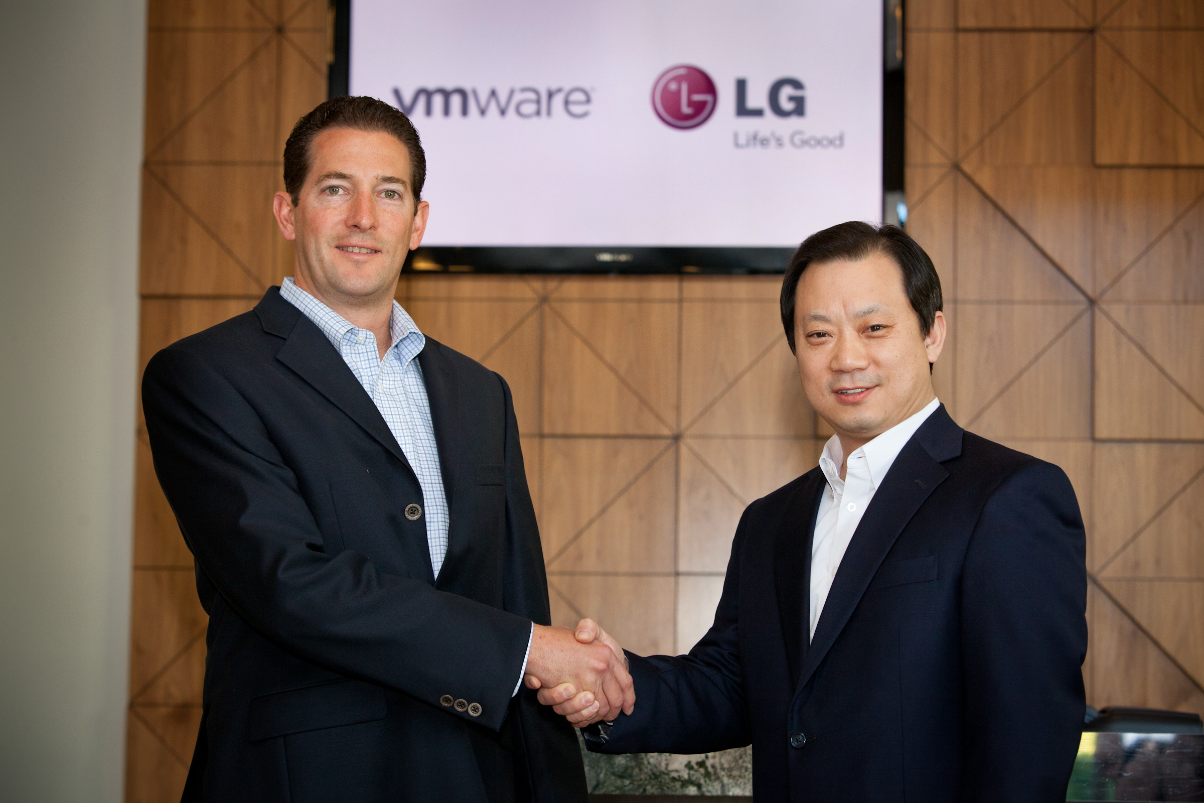 LG AND VMWARE JOIN FORCES TO ACCELERATE ENTERPRISE ADOPTION OF EMPLOY