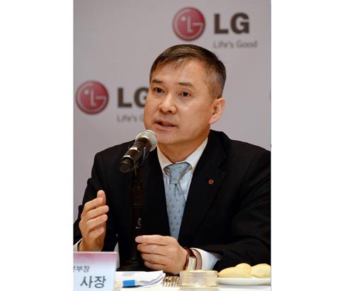 LG ELECTRONICS HOME ENTERTAINMENT COMPANY AIMS TO LEAD OLED