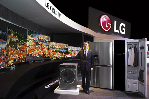 LG HITS THE ROAD WITH INNOVATIVE, CONSUMER-CENTERED S