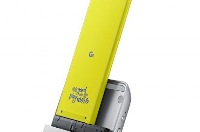 The front, right side view of the LG CAM Plus