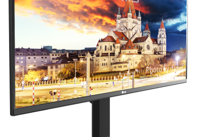 Front view of the LG 21:9 ULTRAWIDE MOBILE+ MONITOR facing 20 degrees to the right