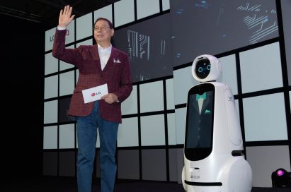 “AI FOR A BETTER LIFE” LG EXECUTIVES OUTLINE NEW VISION FOR AI AT IFA 2018 OPENING KEYNOTE
